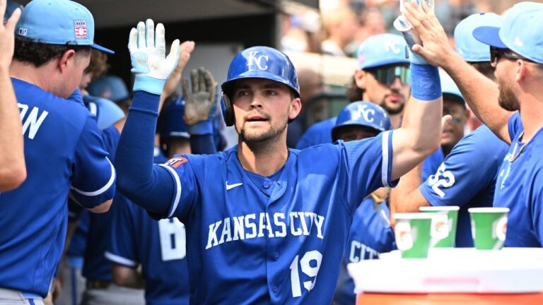 Michael Massey’s 2-run, 2-out homer helps Royals beat Tigers