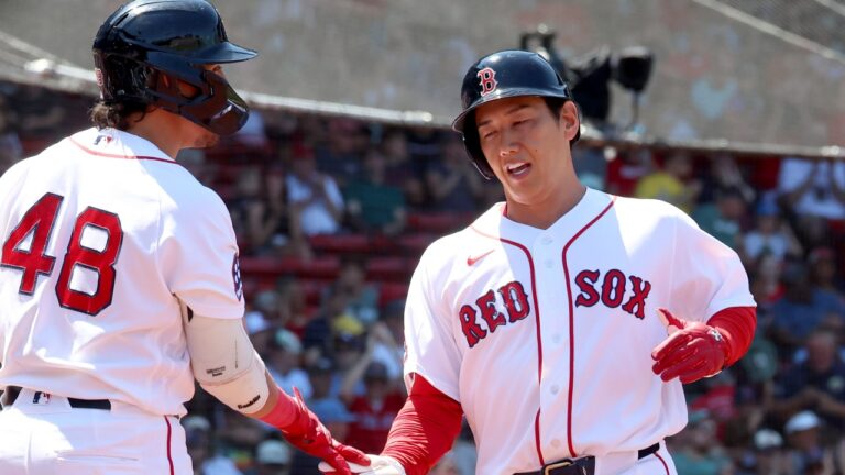 Red Sox extend win streak to 10 with blowout win over Rays