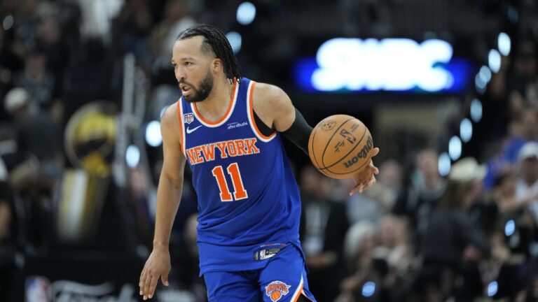 Report: Knicks’ Jalen Brunson undergoing wrist surgery