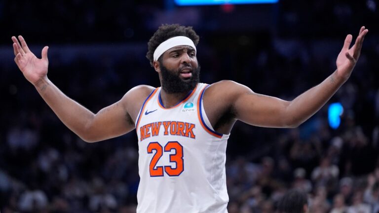 Report: Mitchell Robinson agrees to three-year, $47.4M deal with Celtics