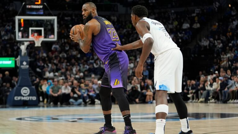 Report: Timberwolves pursuing LeBron James after Lakers exit