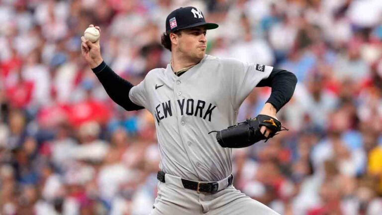Schlitter strikes out 12, Goldschmidt homers as Yankees beat Phillies