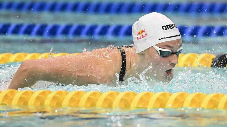 Summer McIntosh wins gold medal in 400-metre individual medley