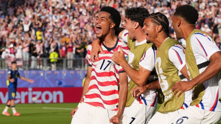 U.S. beats Bosnia and Herzegovina to reach Round of 16, keep World Cup dreams alive
