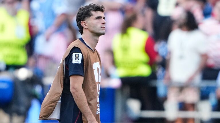 U.S. star Pulisic ends disappointing World Cup on bench